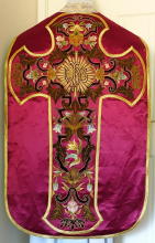 Red Roman Vestment 7934